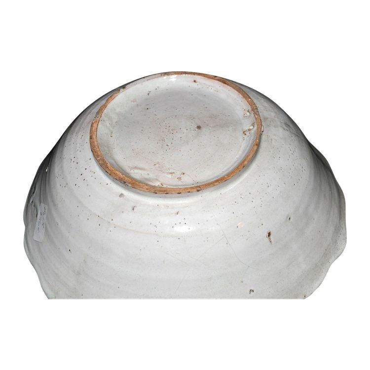Plat en faïence de Nevers à décor de pagode chinoise, XVIIIe siècle