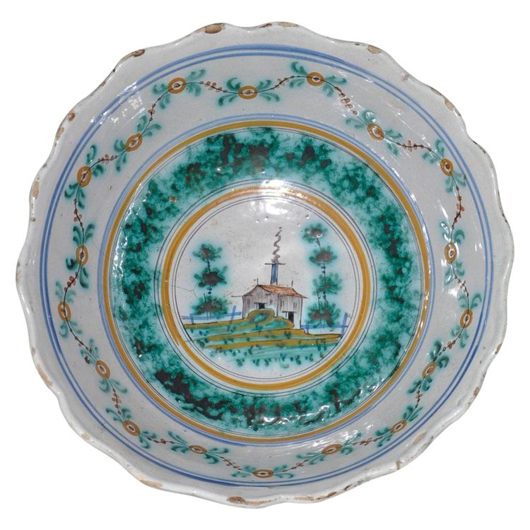 Plat en faïence de Nevers à décor de pagode chinoise, XVIIIe siècle