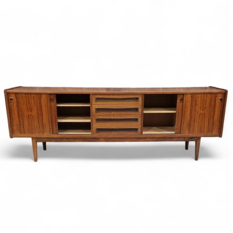 Credenza vintage in palissandro scandinavo, Johannes Andersen