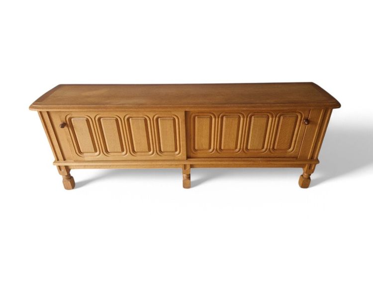 Mathias Sideboard in heller Eiche, Guillerme und Chambron