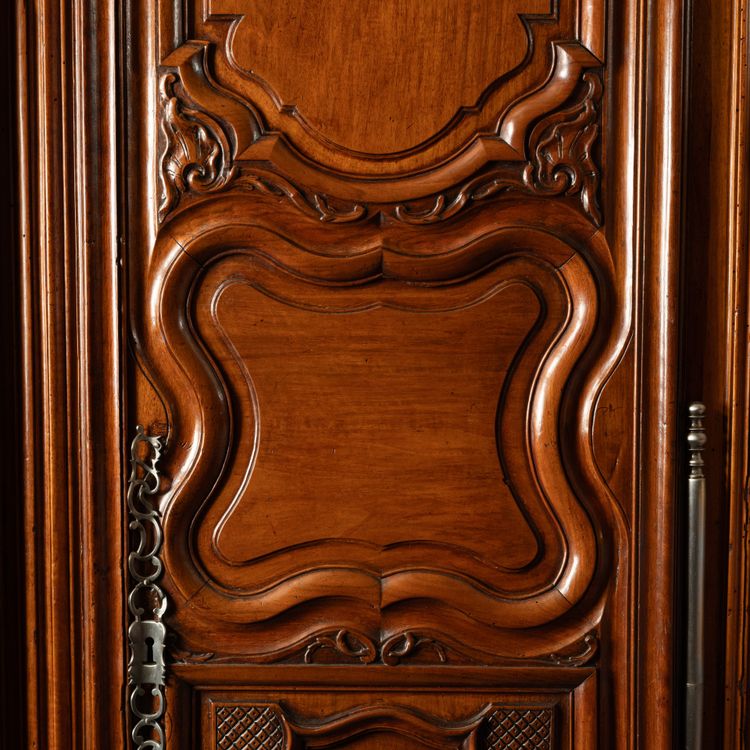 Credenza Regency in noce, XVIII secolo