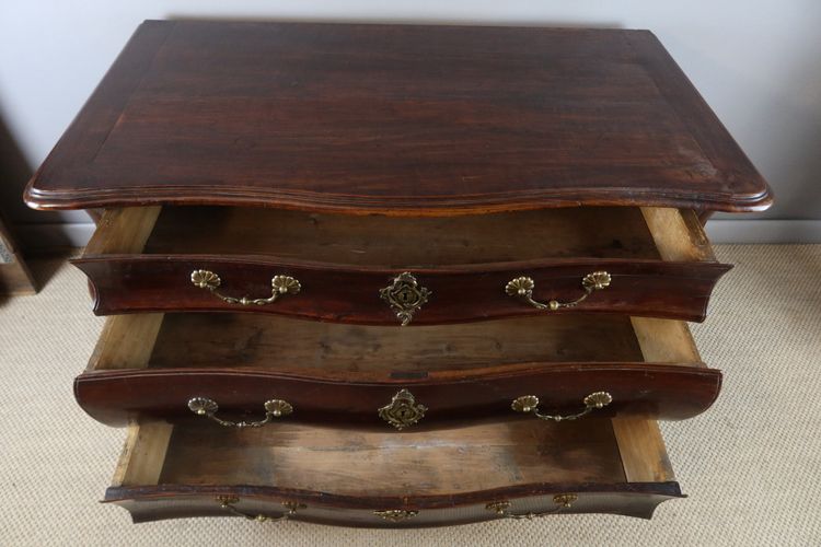 Commode XVIII en acajou tombeau 