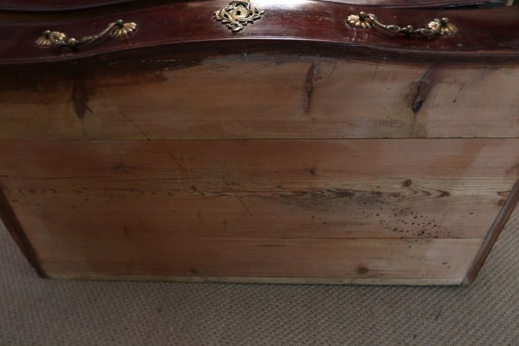 Commode XVIII en acajou tombeau 