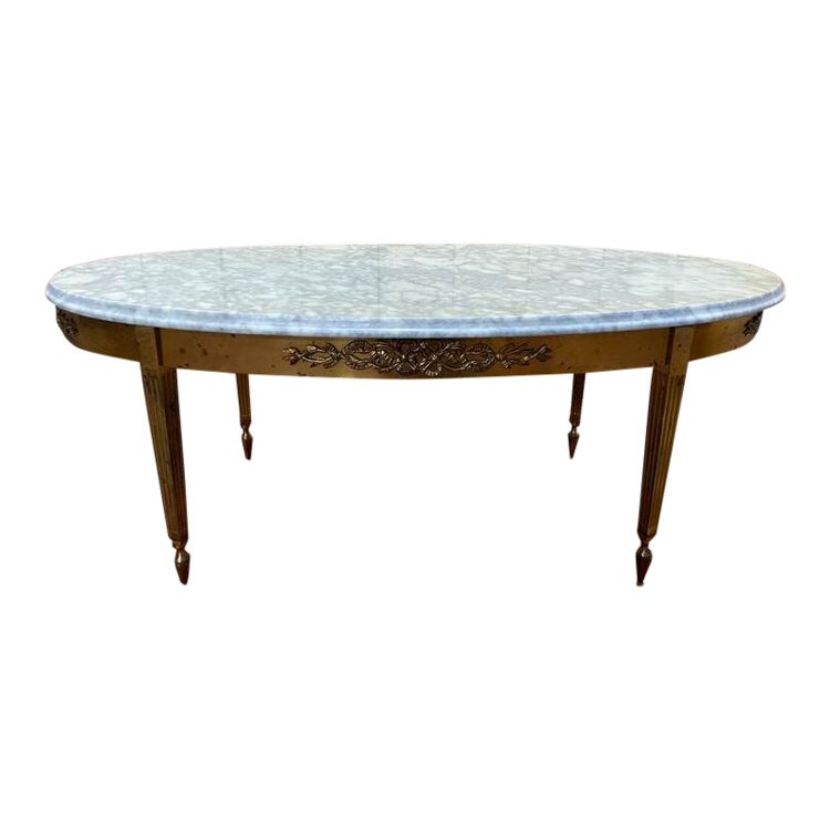 Table basse ovale en laiton et marbre Louis XVI