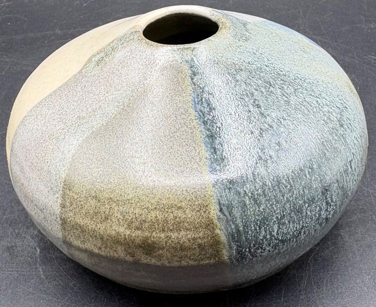 VASO A SFERA IN GRES
