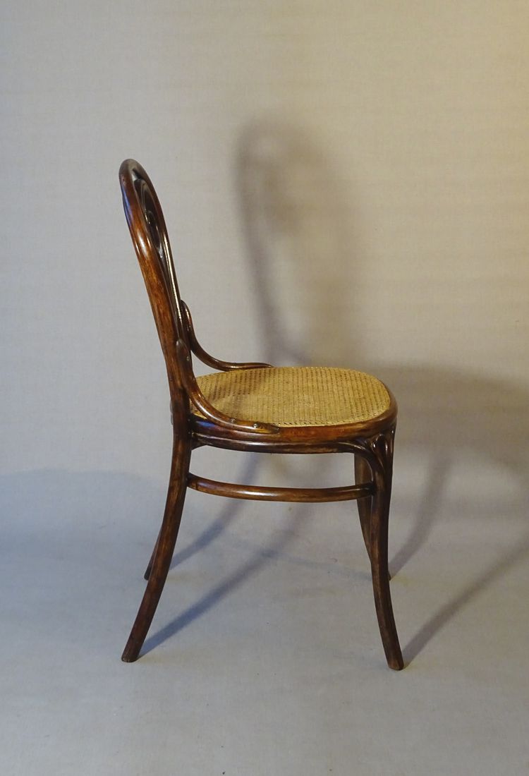 Chause Thonet N°13 bentwood, vers 1875 ,cannée, état original.