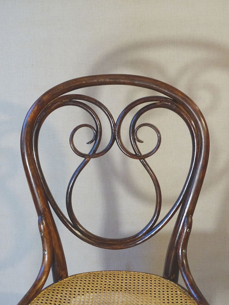Chause Thonet N°13 bentwood, vers 1875 ,cannée, état original.