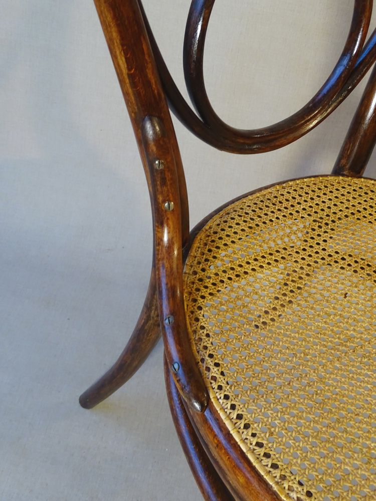 Chause Thonet N°13 bentwood, vers 1875 ,cannée, état original.