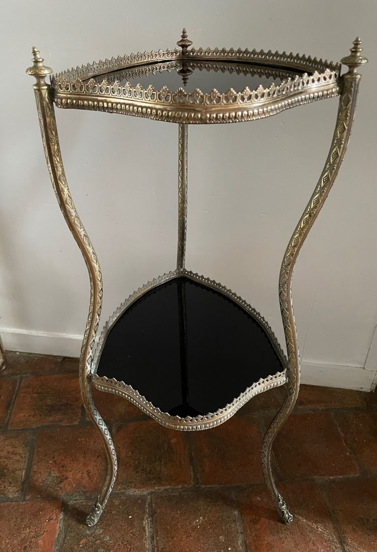Napoleon III Pedestal table