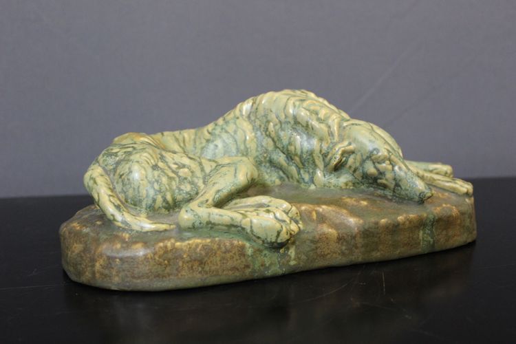 Chien Couché En Céramique , Pierrefonds About 1940