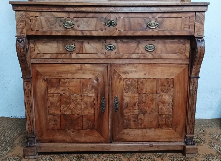Credenza d'epoca Biedermeier in legno pregiato intarsiato ed ebano