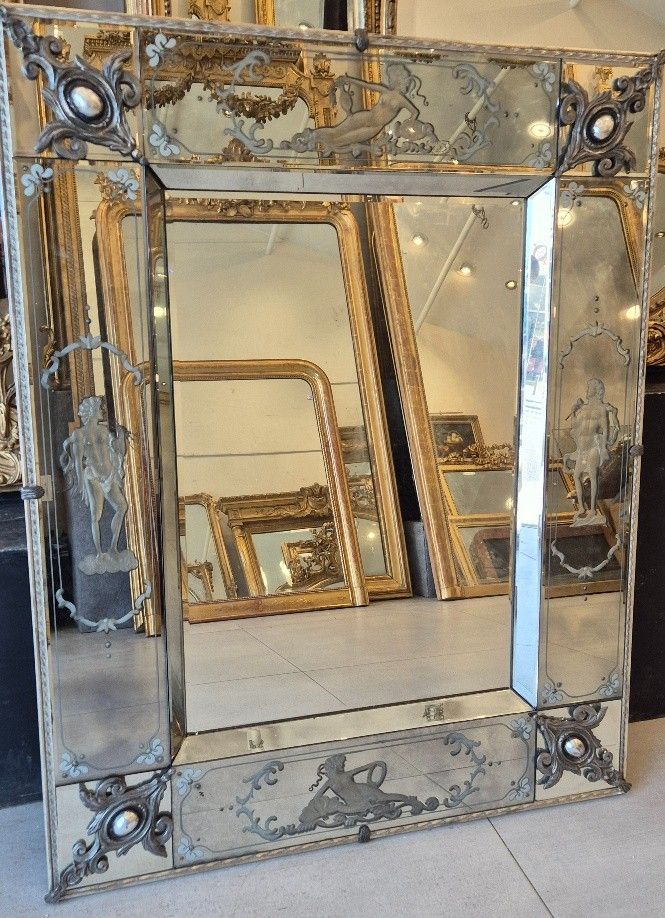 Venice Mirror