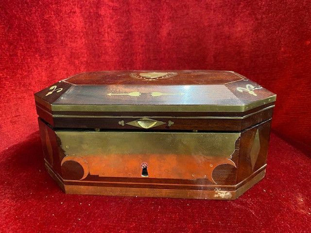 Travel kit belonging to Mr Le Pescheux Duhautbourg - EMPIRE period