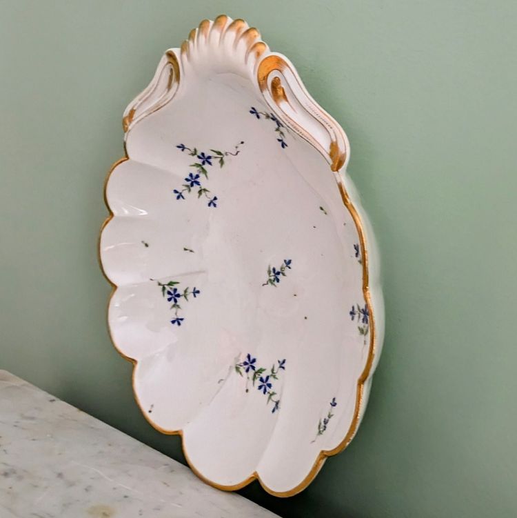 Clignancourt, Comte de Provence - Muschelkompott aus der Zeit von Louis XVI - Pariser Porzellan