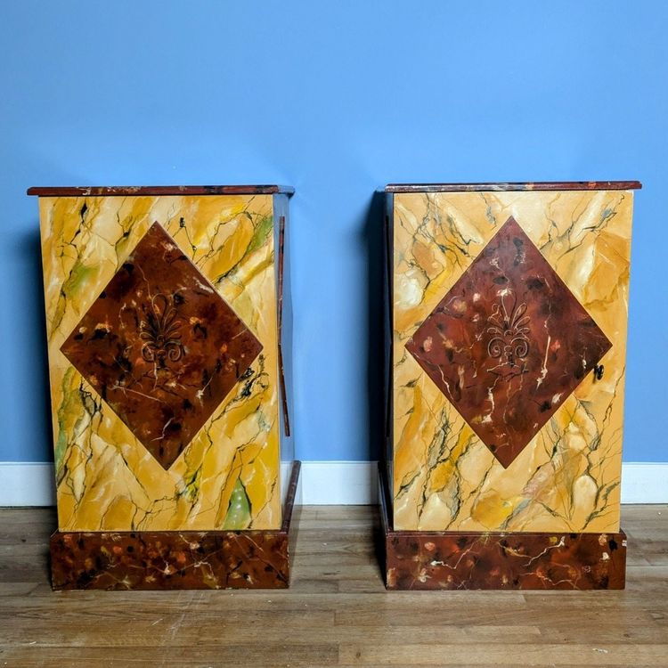 Paire de meubles d'appui - faux marbre de style Directoire