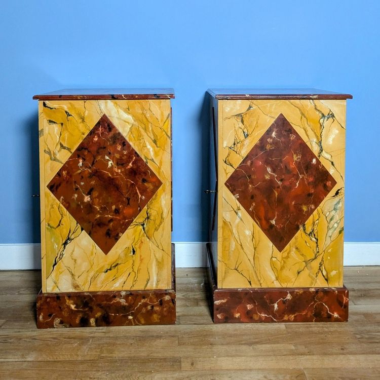 Paire de meubles d'appui - faux marbre de style Directoire
