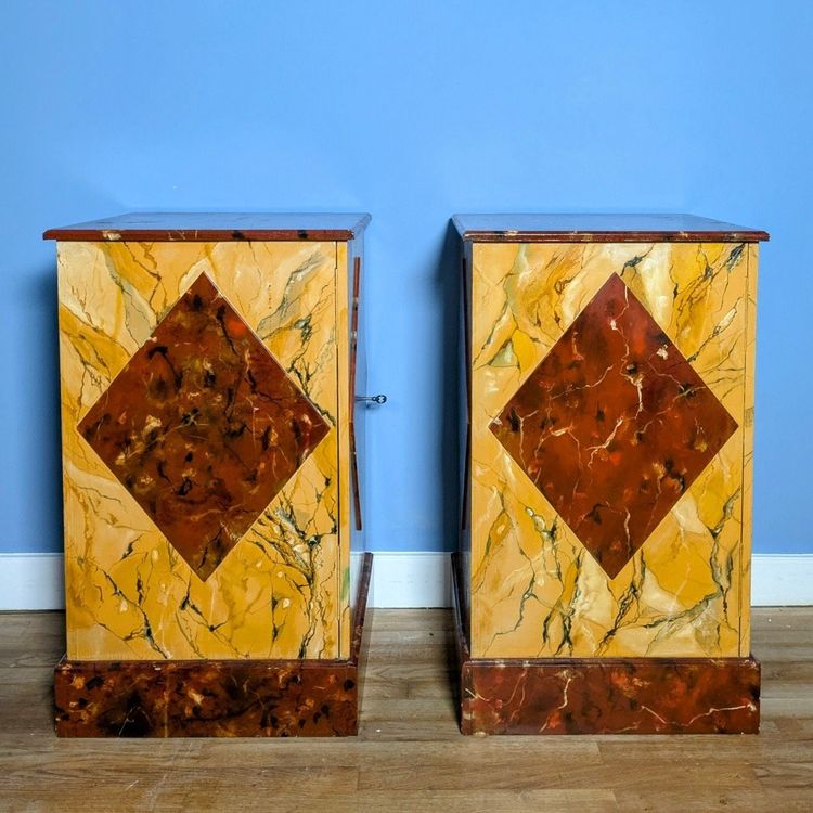 Paire de meubles d'appui - faux marbre de style Directoire