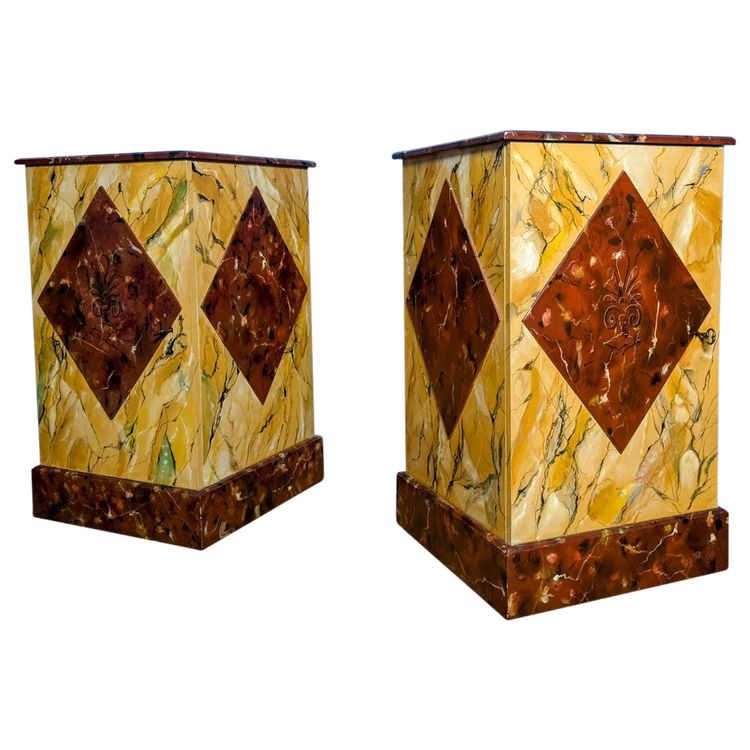 Paire de meubles d'appui - faux marbre de style Directoire