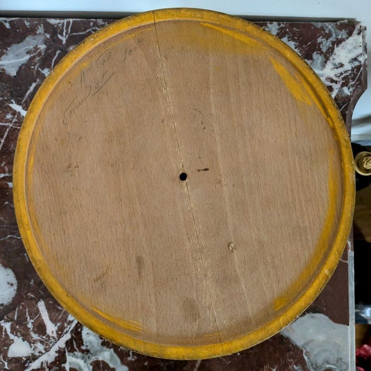 Socle circulaire en bois intégralement doré