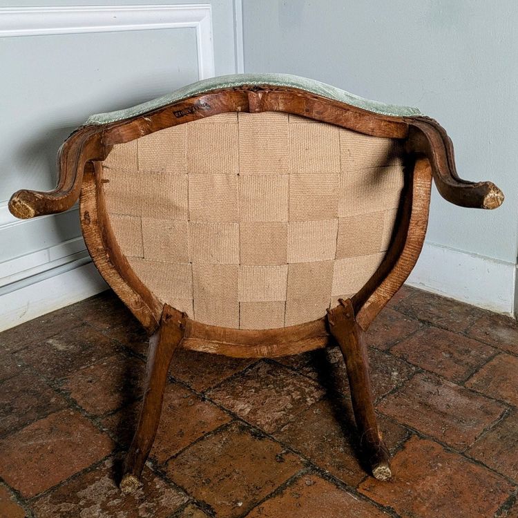 Louis Delanois, maître en 1761 - fauteuil en cabriolet - hêtre naturel et velours de soie