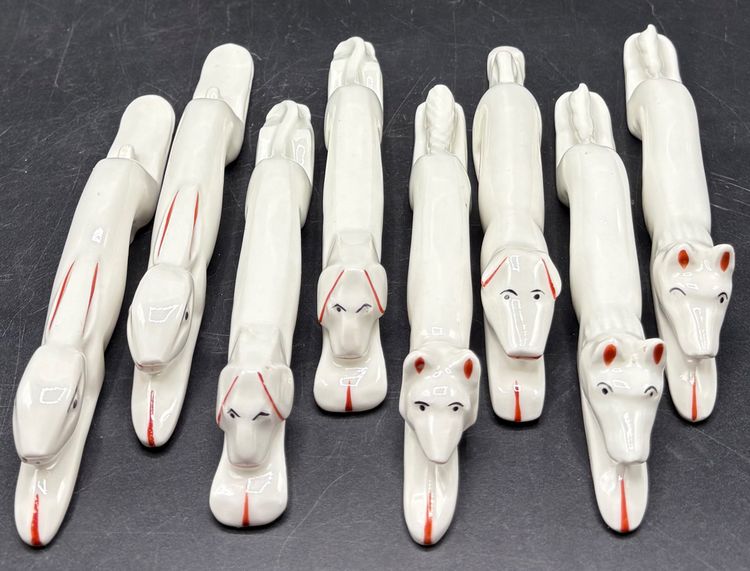 8 KNIFE HOLDERS