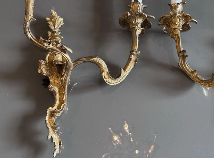 Grandes appliques XIXème aux Chinois en bronze doré & Ciselé. Hauteur 48cm