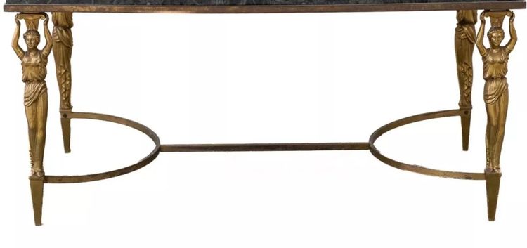 Maison JANSEN Table basse en bronze et laiton doré, cariatides et marbre