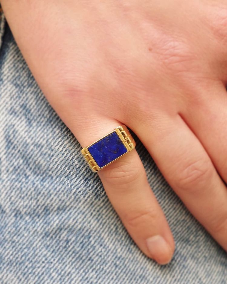 Anello con serbatoio in lapislazzuli in oro 18 carati, anello con serbatoio, anello rétro, blu oltremare, gioielli con serbatoio