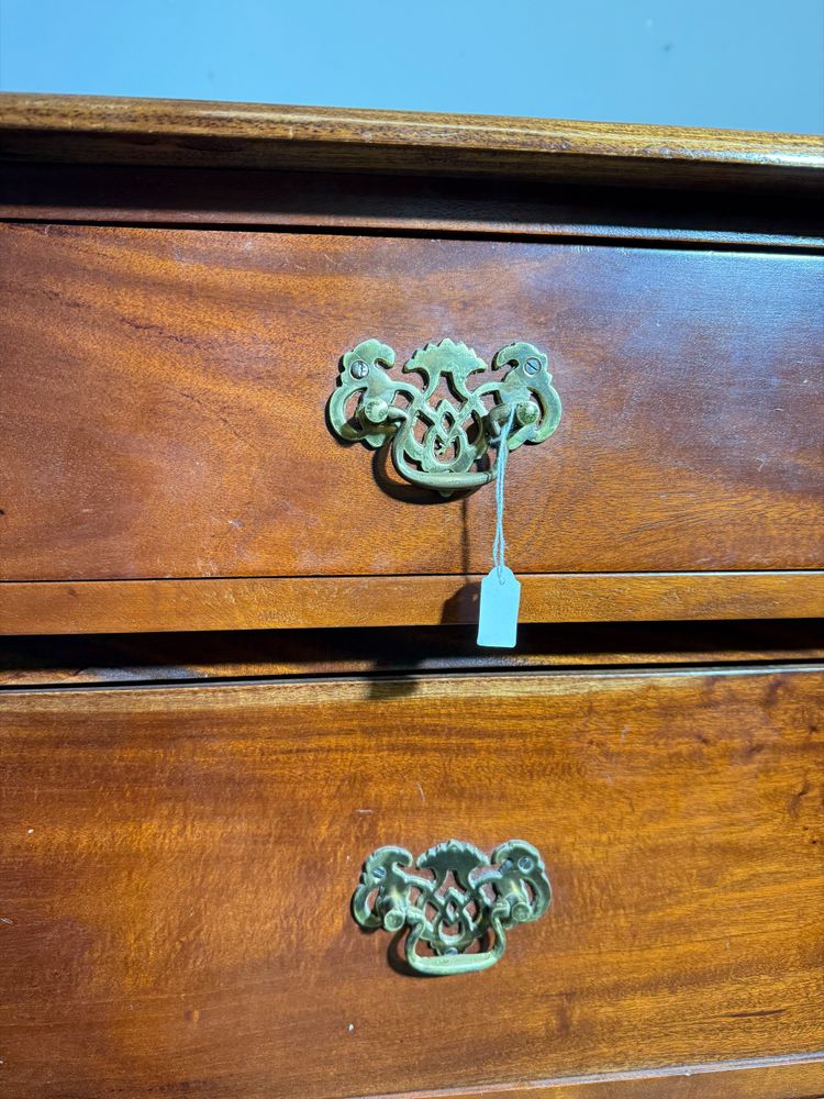 Commode ancienne George III, acajou anglais, fin du 19ème siècle, 101x105x55 cm