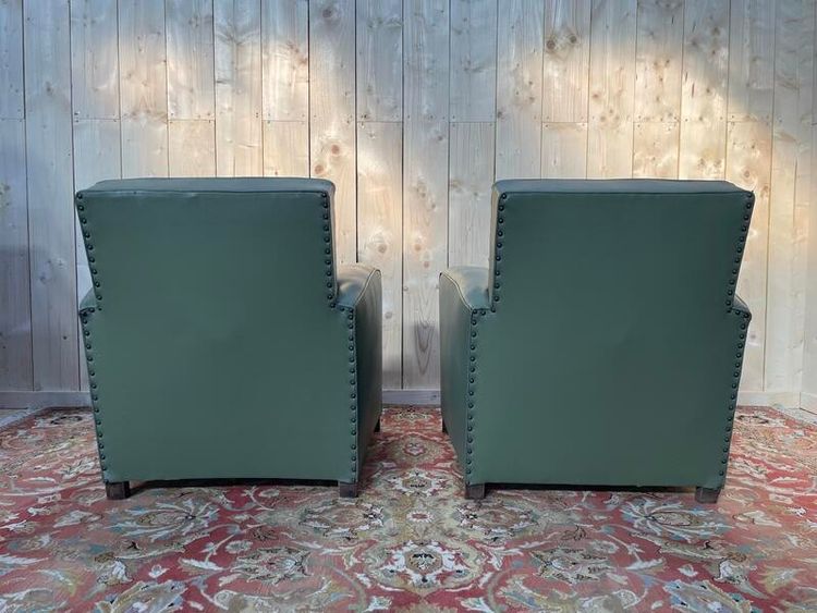 Paire de fauteuils club en Skaï vert 1940