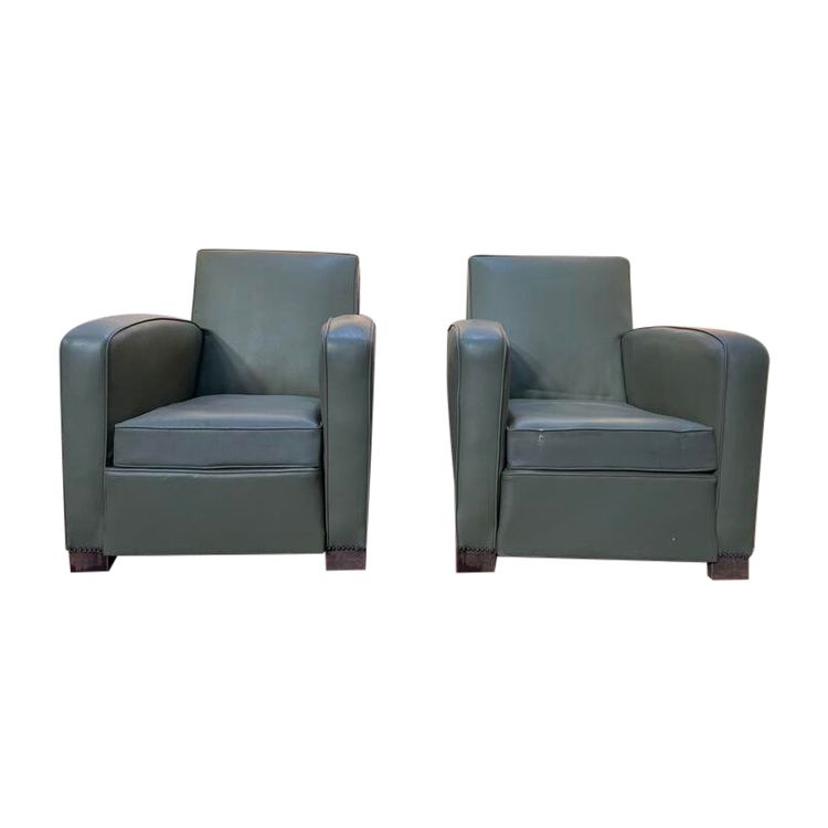Paire de fauteuils club en Skaï vert 1940