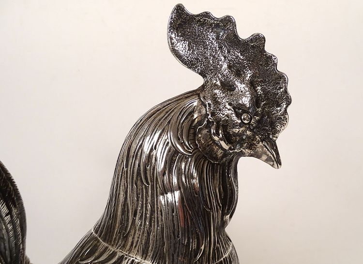 Scultura in argento massiccio Gallo che cammina Base in marmo Siena XIX secolo