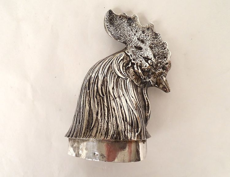 Scultura in argento massiccio Gallo che cammina Base in marmo Siena XIX secolo