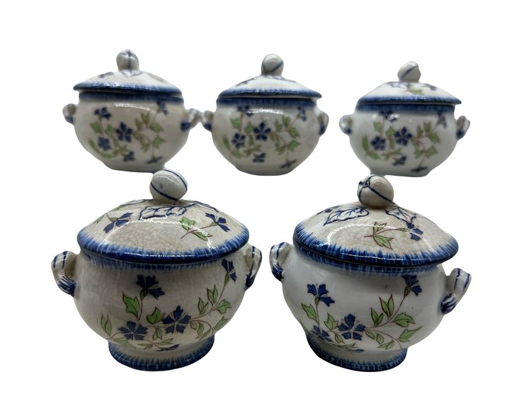 Ensemble de 5 pots de crème anciens – Creil & Montereau – Décor de bleuets – Service barbeau