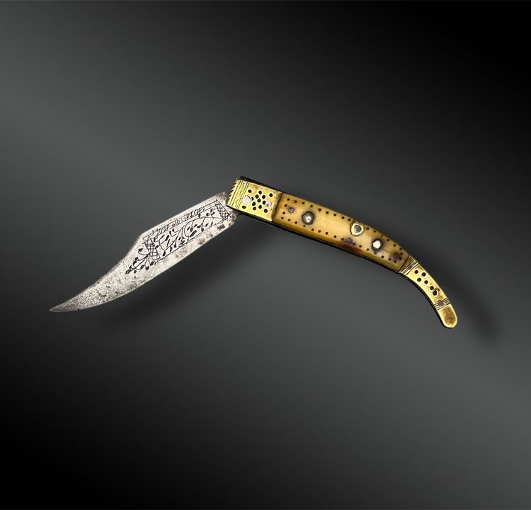 FOLDING KNIFE called Navaja - Spain - XIXth century