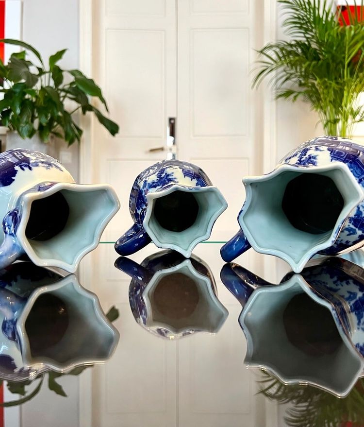 Pichets En Céramique Anglaise Ironstone - Carafes - XXe Siècle