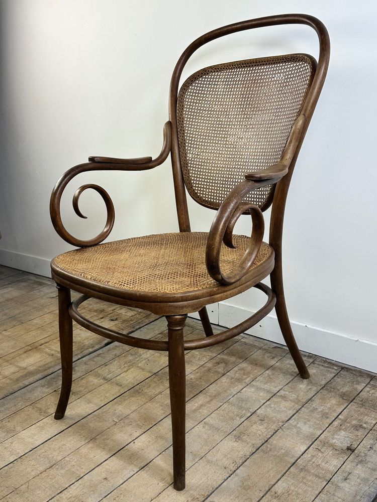 Thonet armchair no. 12 from 1861
