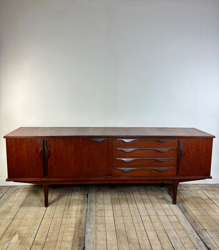 Vintage Teakholz-Schrank von Jentique furniture 1960