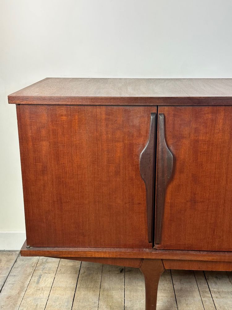 Vintage Teakholz-Schrank von Jentique furniture 1960