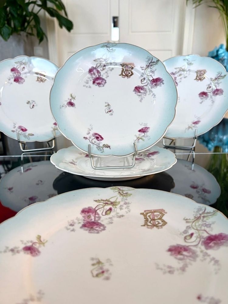 6 Assiettes à Dessert Entremets Initiales TB - Service De Table En Porcelaine - Fin 19e Siècle