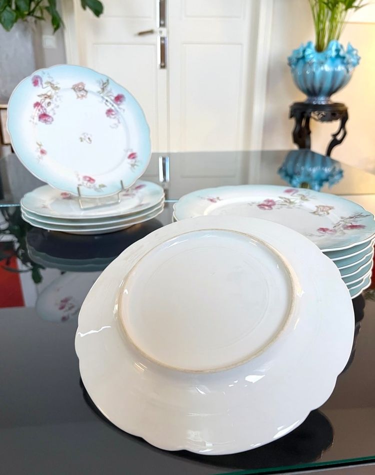 Fine Porcelain Dinner Plate Set - Monogrammed Carnation Flower Decor