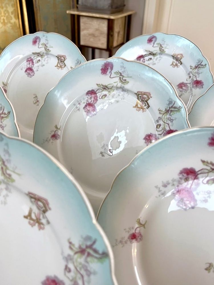 Fine Porcelain Dinner Plate Set - Monogrammed Carnation Flower Decor