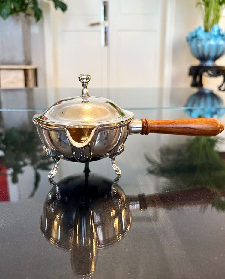Saucière En Métal Argenté Avec Poignée