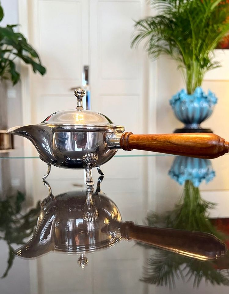 Saucière En Métal Argenté Avec Poignée