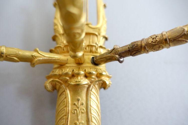 Coppia di appliques in stile impero in bronzo dorato con mercurio, a 3 bracci - attribuite a Claude Galle