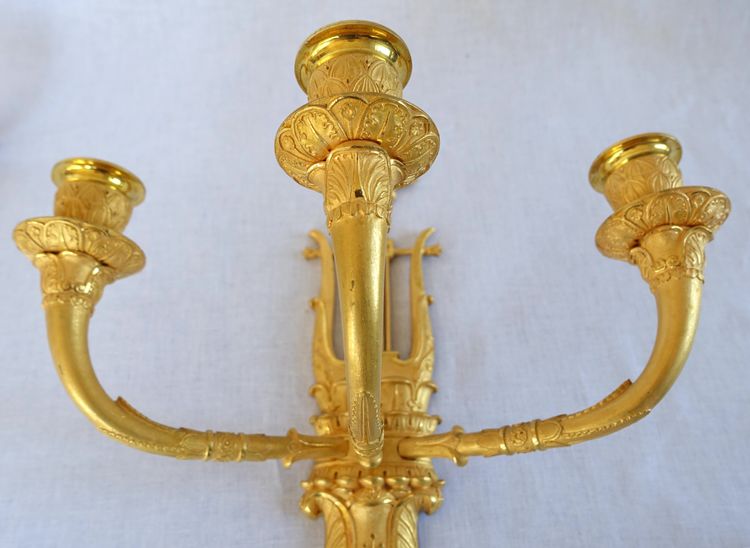 Coppia di appliques in stile impero in bronzo dorato con mercurio, a 3 bracci - attribuite a Claude Galle