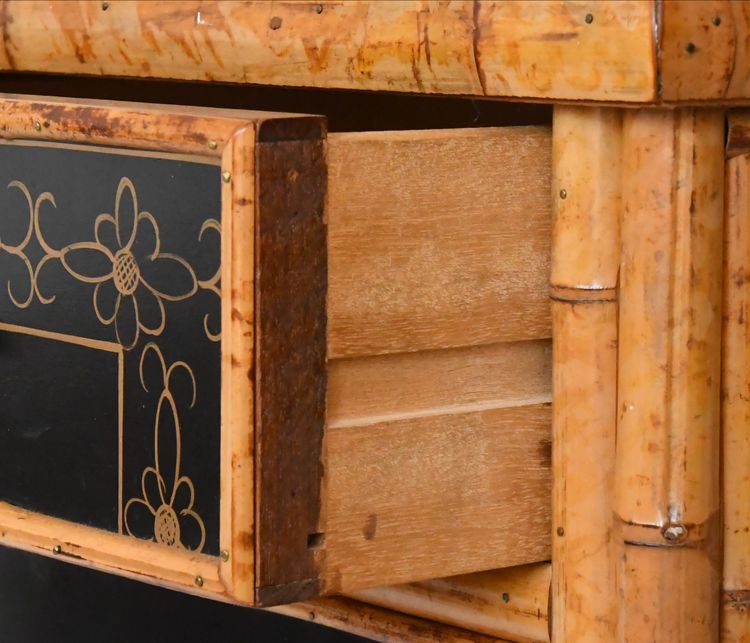 Japanese sideboard in bamboo and black lacquer enhanced with polychrome flowers