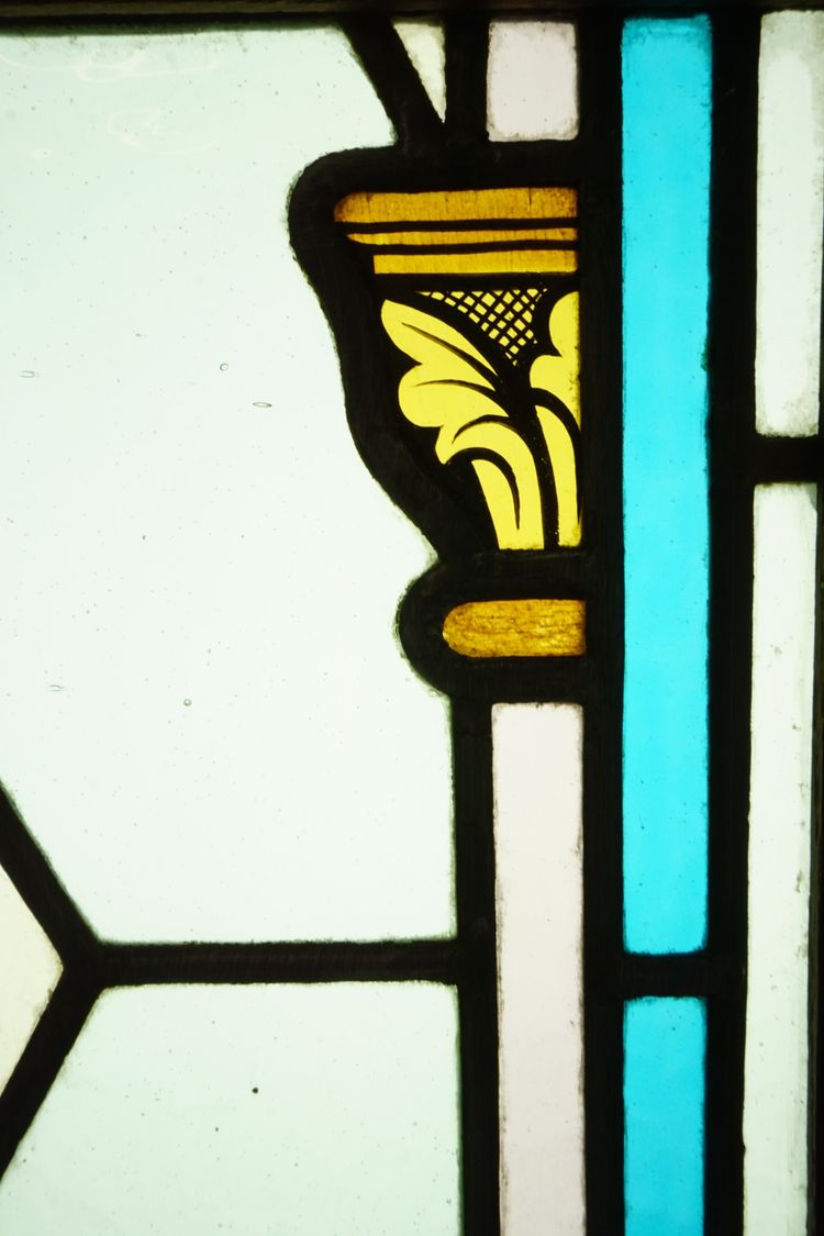 Stained glass - Stained glass windows - Simple glasswork with columns