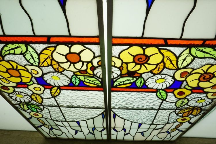 Vitrail - Stained glass - Cascade De Fleurs