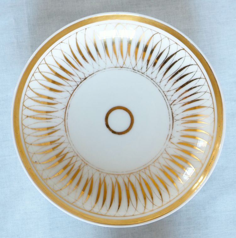 Large breakfast cup in fine gold-gilded Paris porcelain and its vermeil spoon